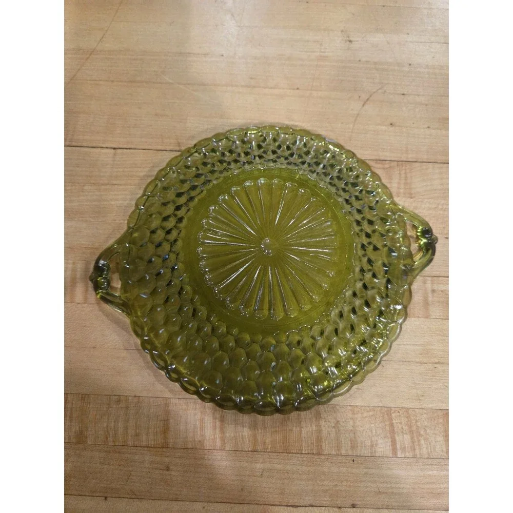 Vintage Indiana Glass Honeycomb Avocado Green Handled Bowl 9